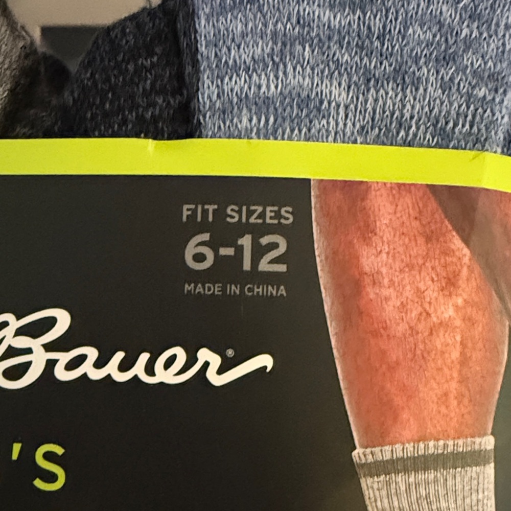 Eddie Bauer Men's Trail Socks - Black, Gray, Blue - Picture 5 of 5